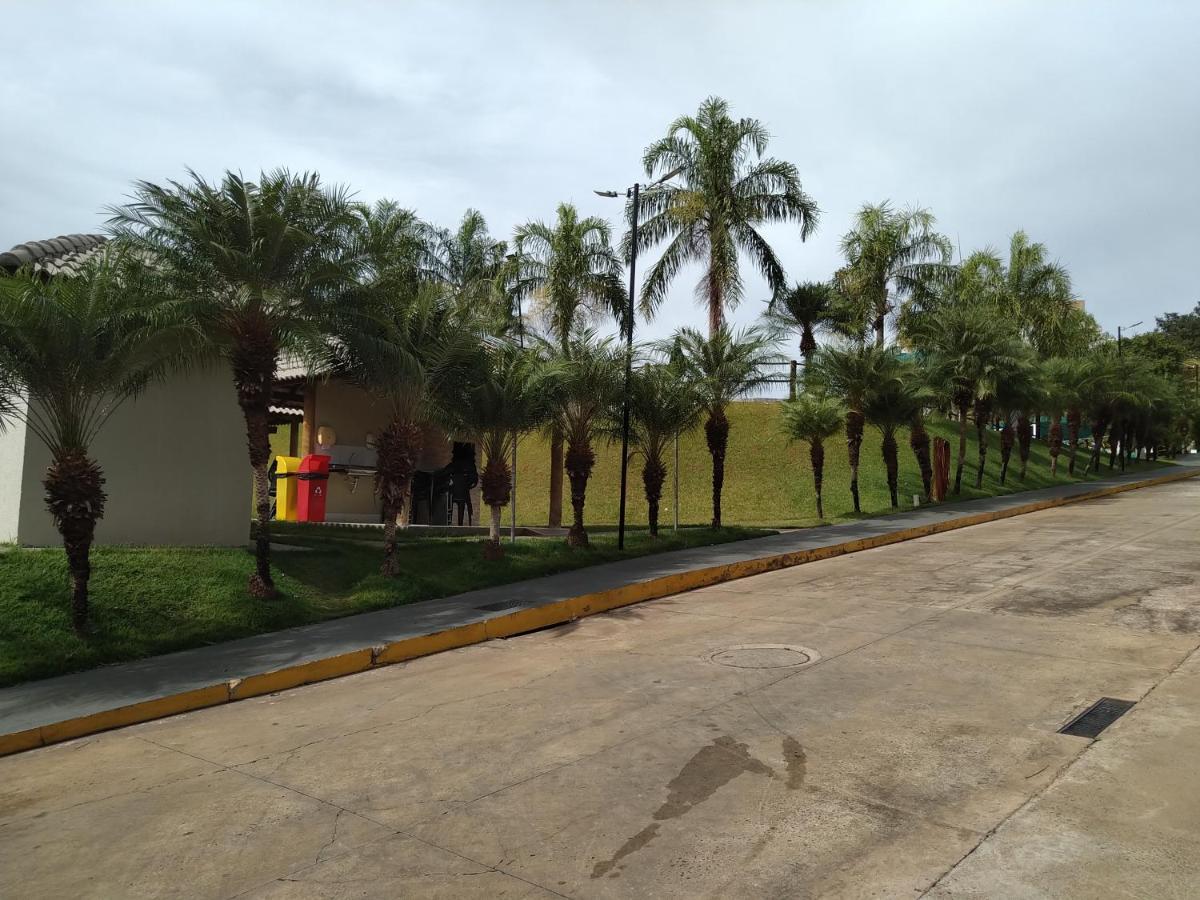 Apartamento Do Lago, Com Churrasqueira Privativa , Cozinha , Internet Banda Larga, Rampa Barco E Jet, Pesqueiro - B101 Caldas Novas Zewnętrze zdjęcie